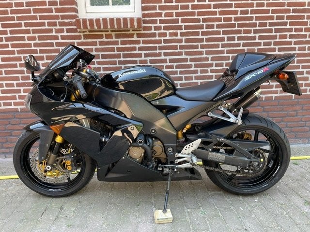 zx 10, Motoren, Motoren | Kawasaki, Bedrijf, Super Sport, meer dan 35 kW, 4 cilinders, Sportuitlaat, Handgeschakeld, Gebruikt