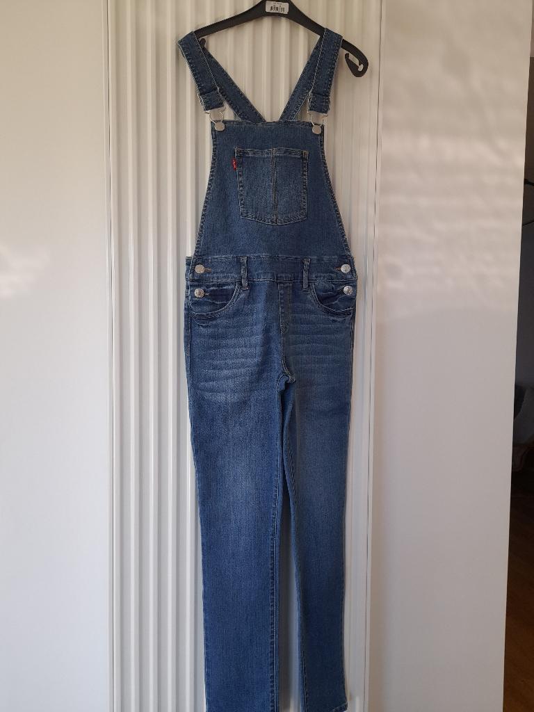 Salopette en jean Levi's. Taille 10 ans/140 cm, Enfants & Bébés, Vêtements enfant | Taille 140, Neuf, Autres types, Enlèvement