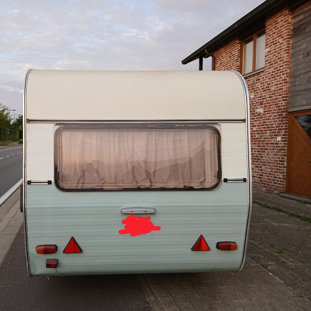Kip caravan K330, Caravans en Kamperen, Caravans, Tot en met 3, Particulier, 4 tot 5 meter, Dwarsbed