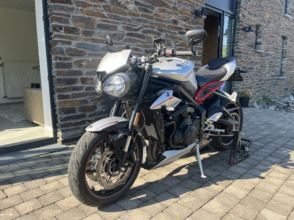 Triumph street triple r 765 2019, Motoren, Motoren | Triumph, Particulier, Sport, meer dan 35 kW, 3 cilinders, Motorrijbewijs A