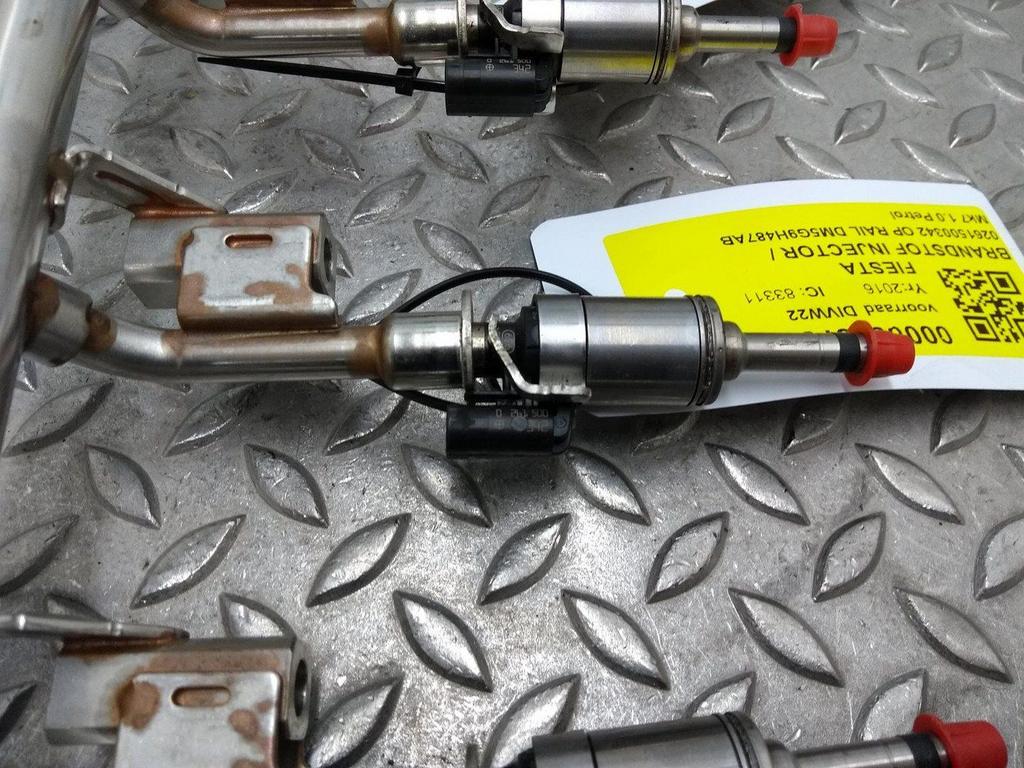 FORD FIESTA BRANDSTOF INJECTOR / VERSTUIVER 2016, Ophalen of Verzenden, Gebruikt, Stiba lid