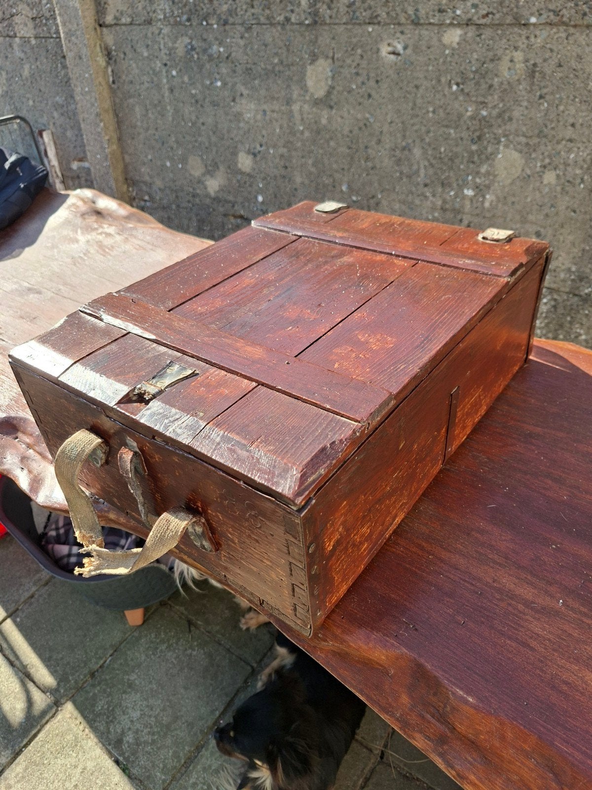 Boîte à munitions allemande WW1, Collections, Enlèvement