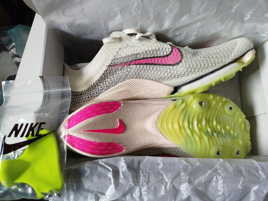 Spikes Nike air zoom Victory maat 41, Sports & Fitness, Neuf, Course à pied, Spikes, Enlèvement ou Envoi