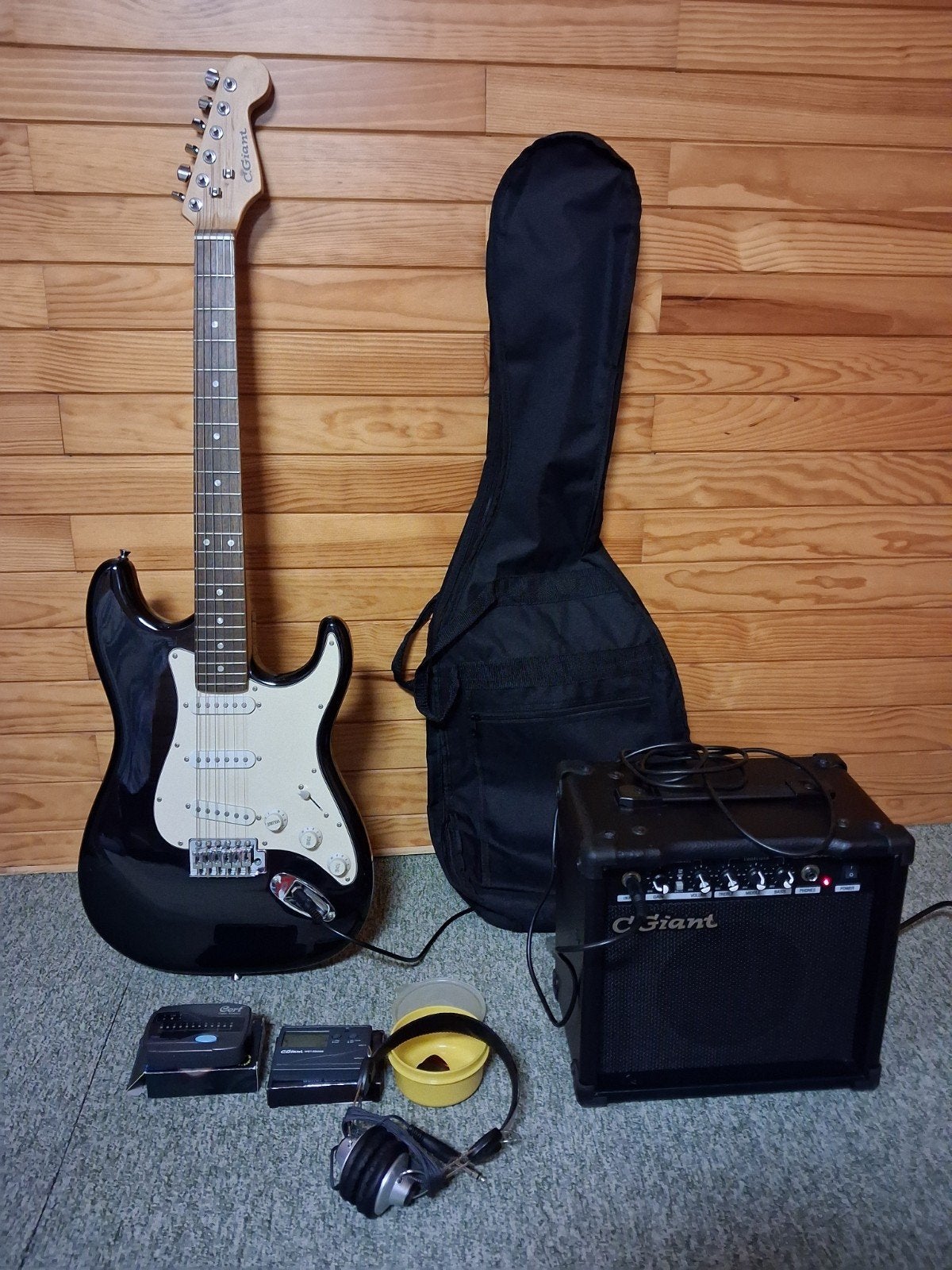 ELEKTRISCHE GITAAR KOMPLEET. ! Nieuw!Met 3 studieboeken, Ophalen