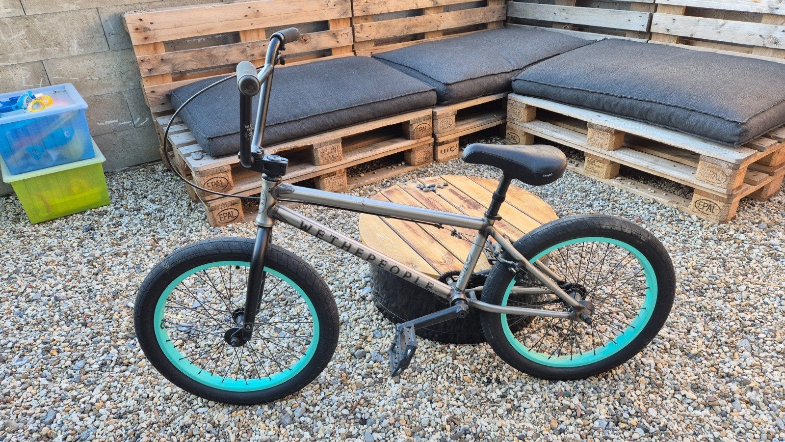 BMX WETHEPEOPLE, Fietsen en Brommers