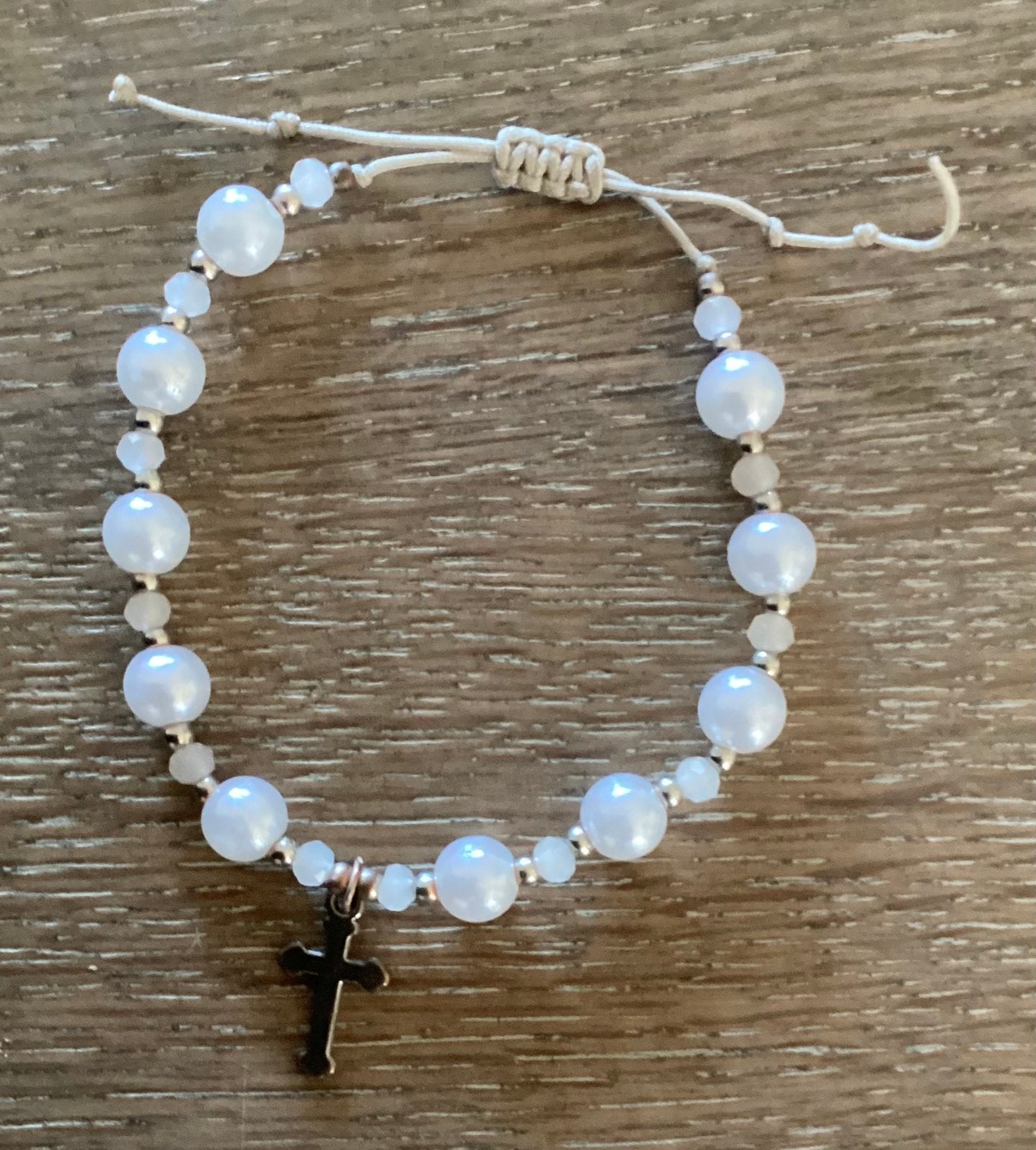 Religieus armbandje met kleine Crucifix …MOOI!!!!, Ophalen of Verzenden
