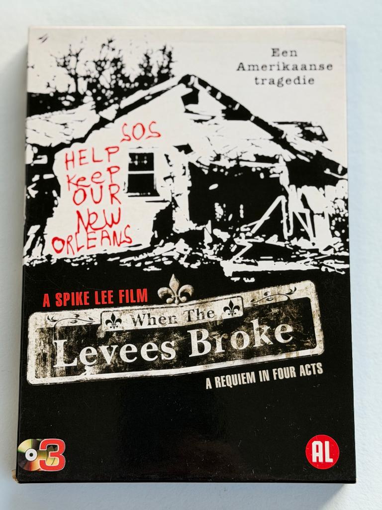 When The Levees Broke (Spike Lee) 3-DVD, CD & DVD, DVD | Documentaires & Films pédagogiques, Tous les âges, Enlèvement ou Envoi