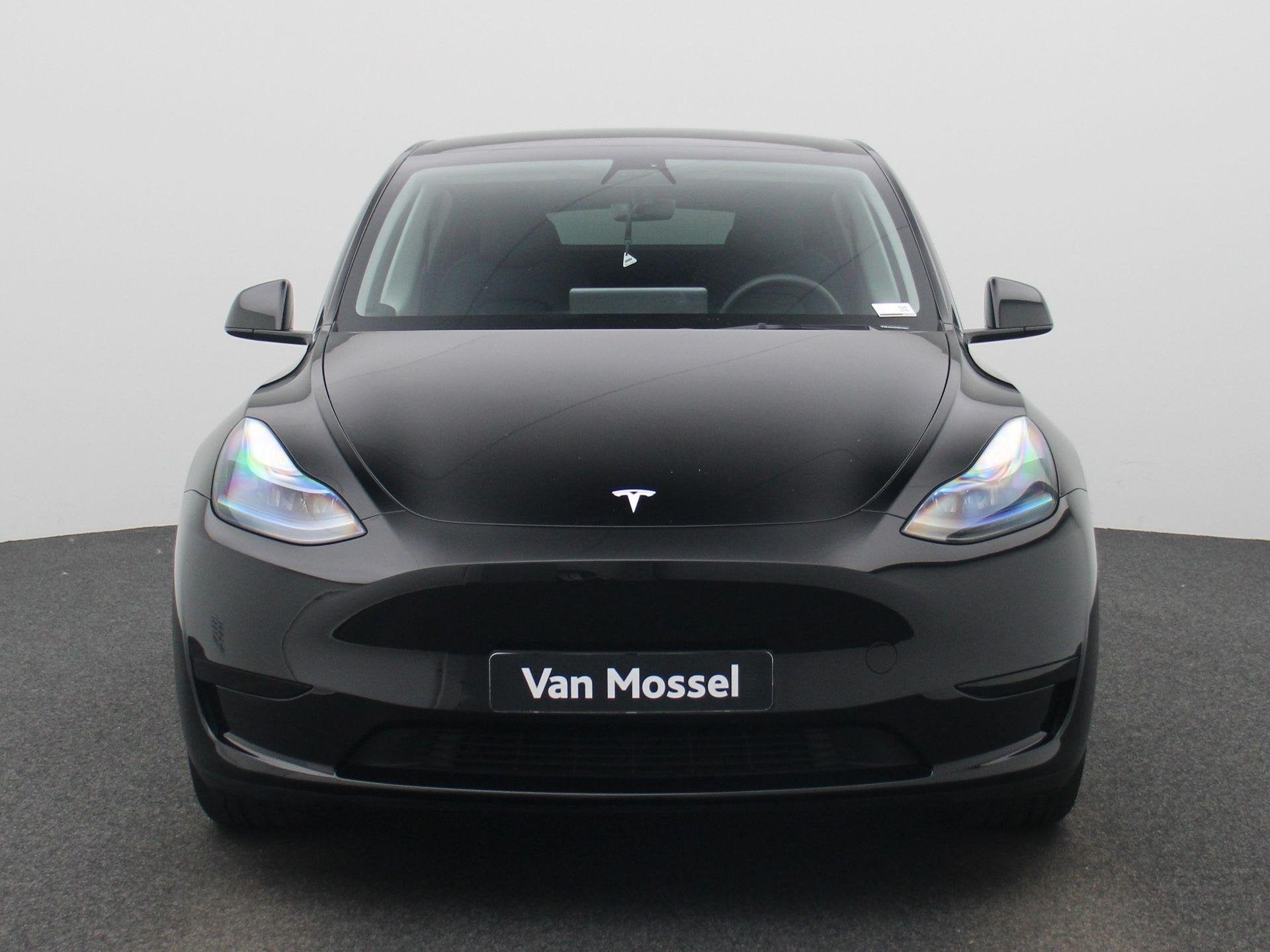 Tesla Model Y RWD (automatique), Autos, Achat, Entreprise, 1909 kg, 5 places