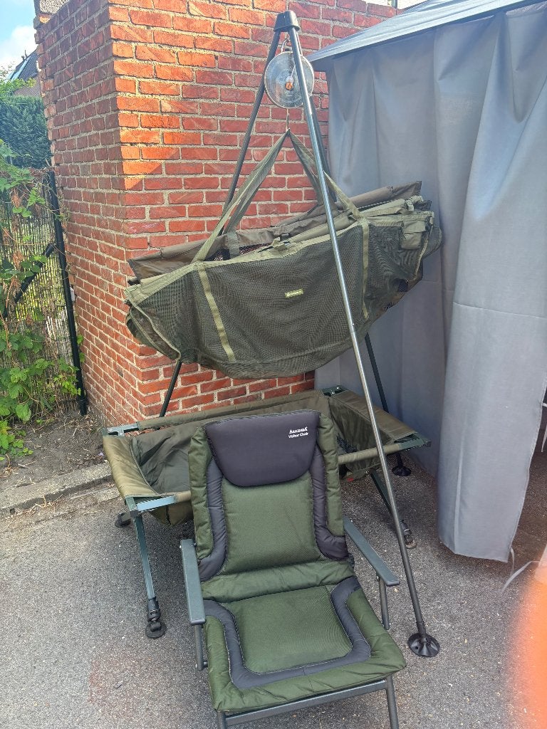 KARPERSET zeer goede staat!, Ophalen, Zo goed als nieuw, Complete set