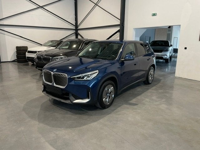 Bmw IX1 xDrive30 '24 met Garantie, Autos, BMW, Achat, Entreprise, Garantie prolongée, Entretenue par le concessionnaire