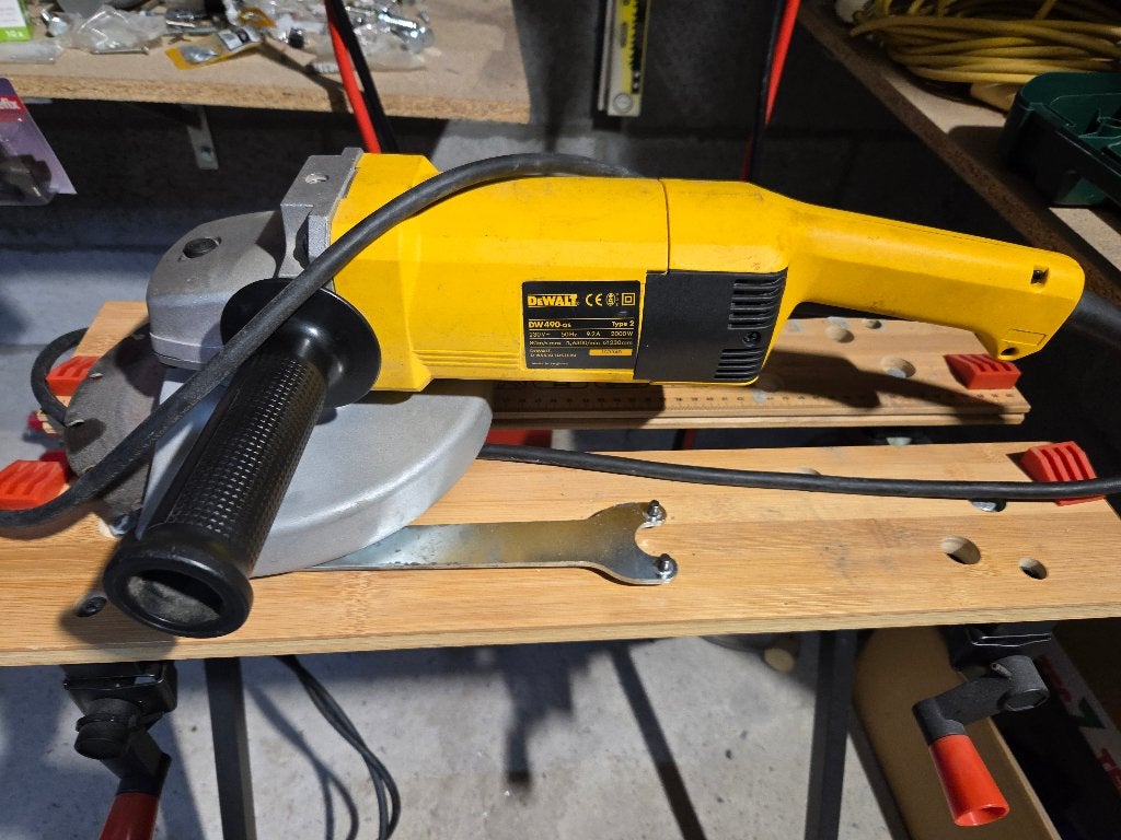 DeWalt slijptol DW490-QS Made in England, Enlèvement, Utilisé, 1000 watts ou plus, Meuleuse d'angle