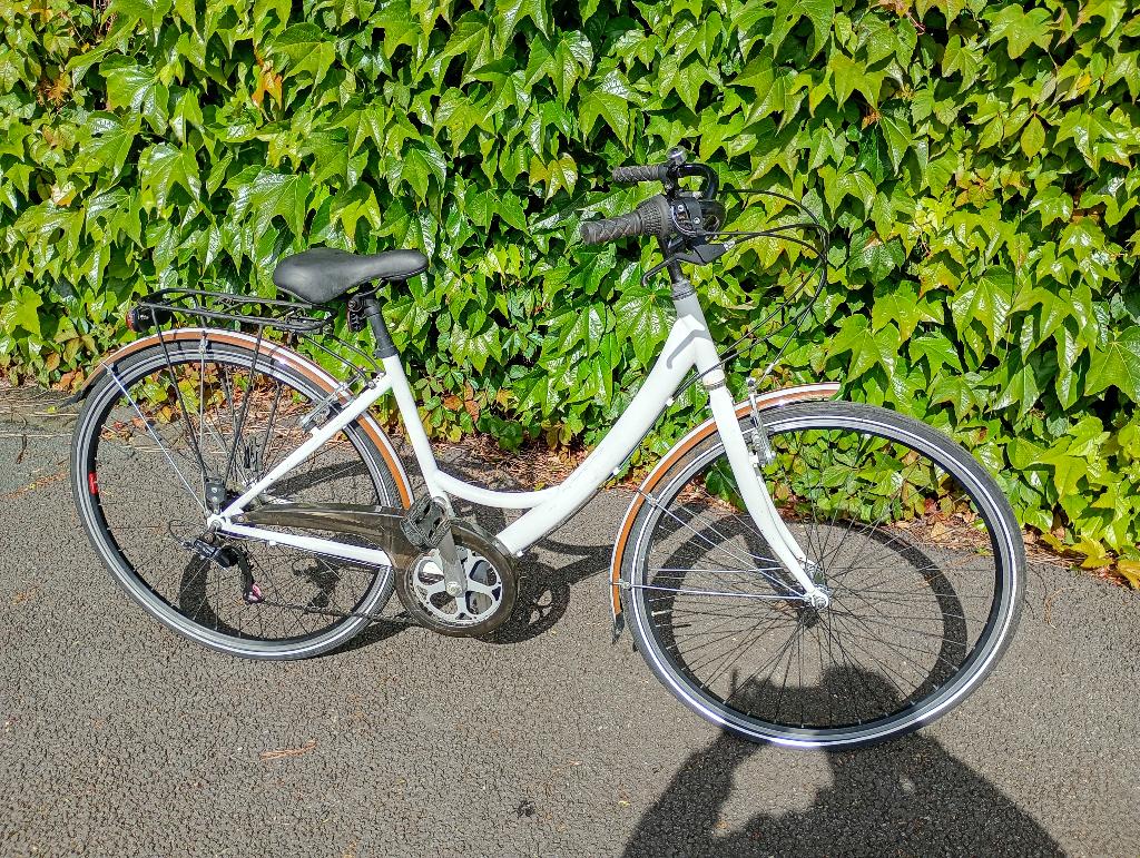 Vélo pour femme/ homme, Enlèvement, Comme neuf, Vitesses