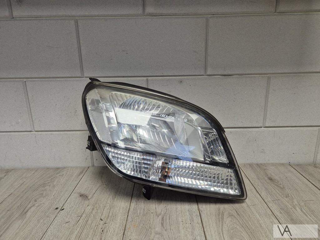 Chevrolet Orlando 2010 - 2015 koplamp rechts €100 kraakje, Gebruikt, -, Ophalen of Verzenden, -