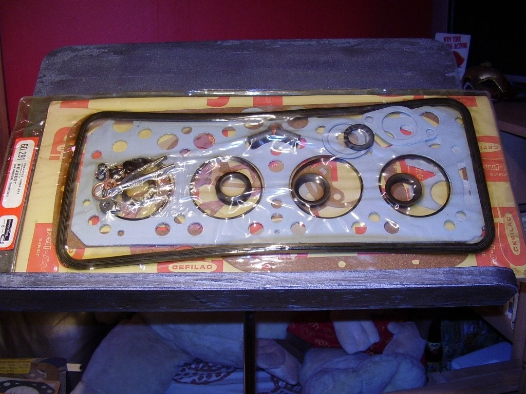 Complete pakkingset voor PEUGEOT 404 Limous. commer., Auto-onderdelen, Ophalen of Verzenden, Nieuw, Oldtimer onderdelen