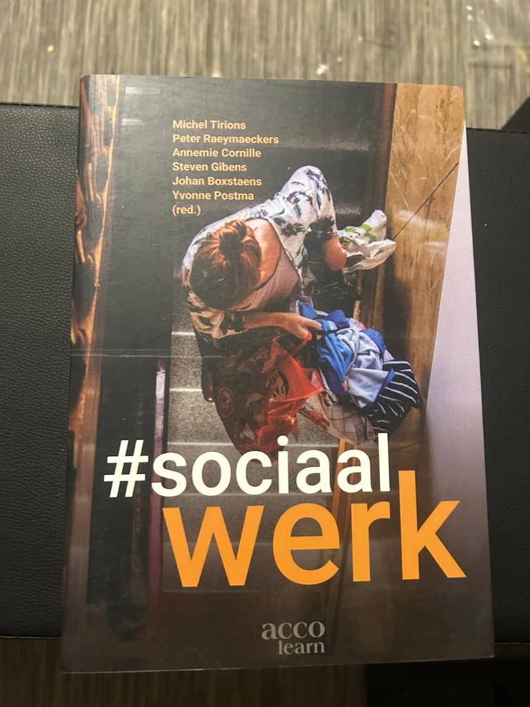 #sociaal werk, Ophalen of Verzenden, Zo goed als nieuw