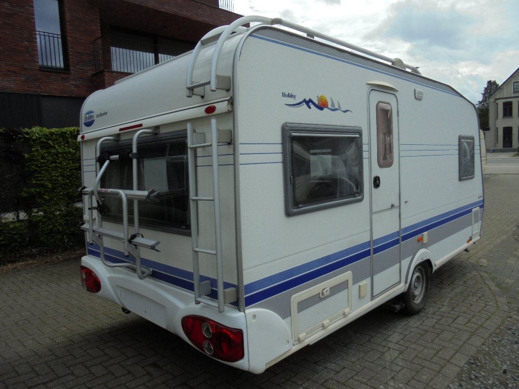 Hobby 460 Exclusieve,1/2006,4 pers/vast bed, voortent, MOVER, Caravans en Kamperen, Rondzit, Fietsenrek, Particulier, 4 tot 5 meter