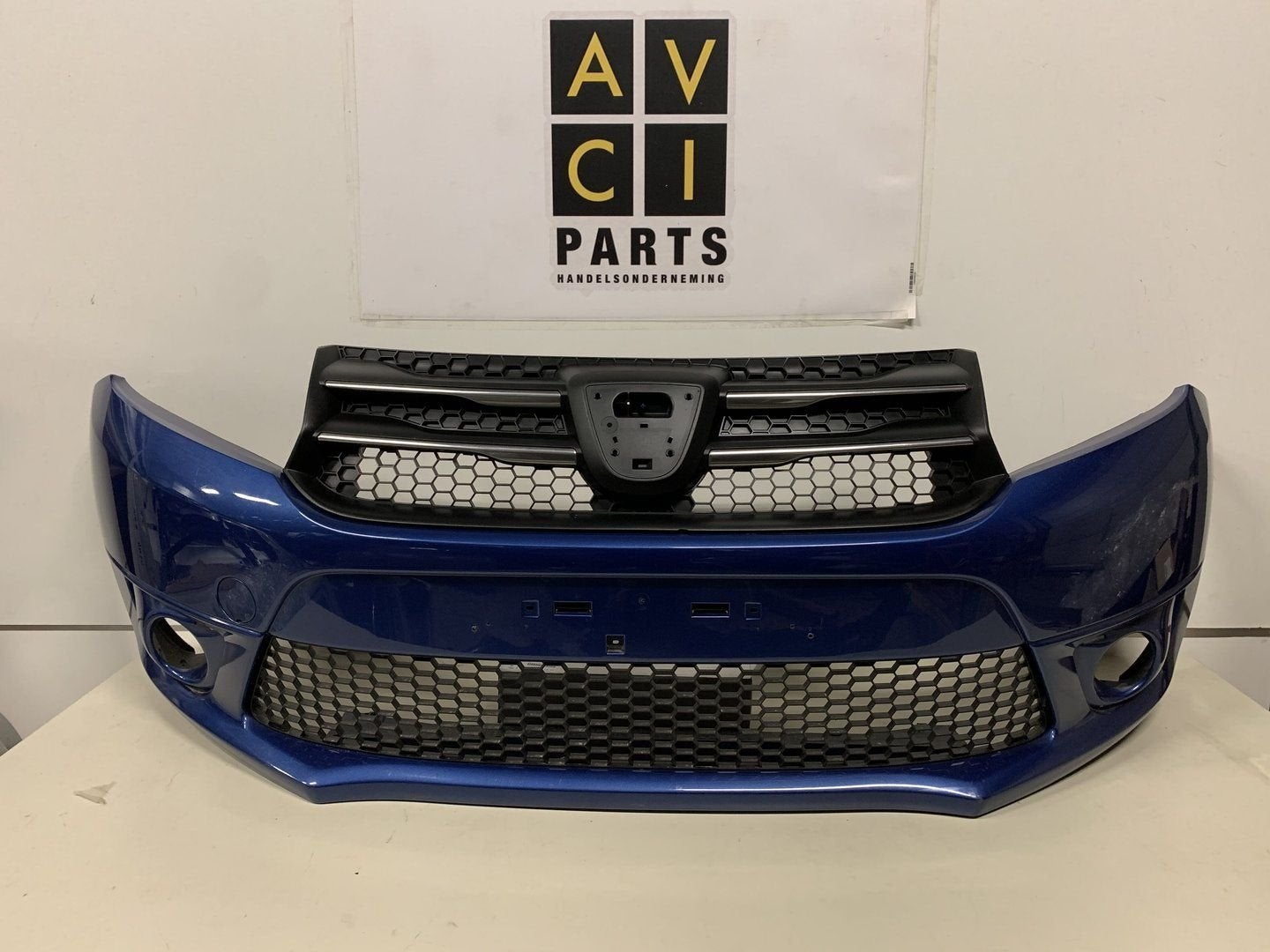 Dacia Sandero II 2 voorbumper bumper grill 12-15, Auto-onderdelen, Dacia, Gebruikt, -, Voor
