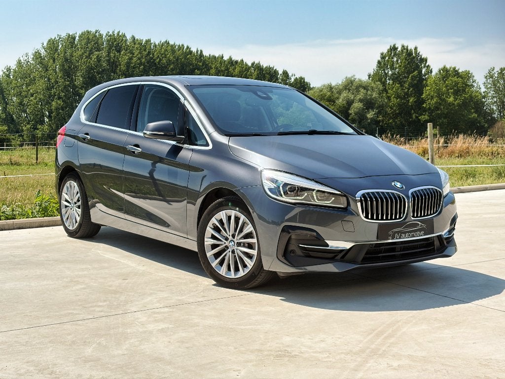 BMW 225xe - 2021 - 62.637km - PANO - LEDER - H&K, Auto's, Automaat, Dealer onderhouden, Hybride Elektrisch/Benzine, 3 cilinders