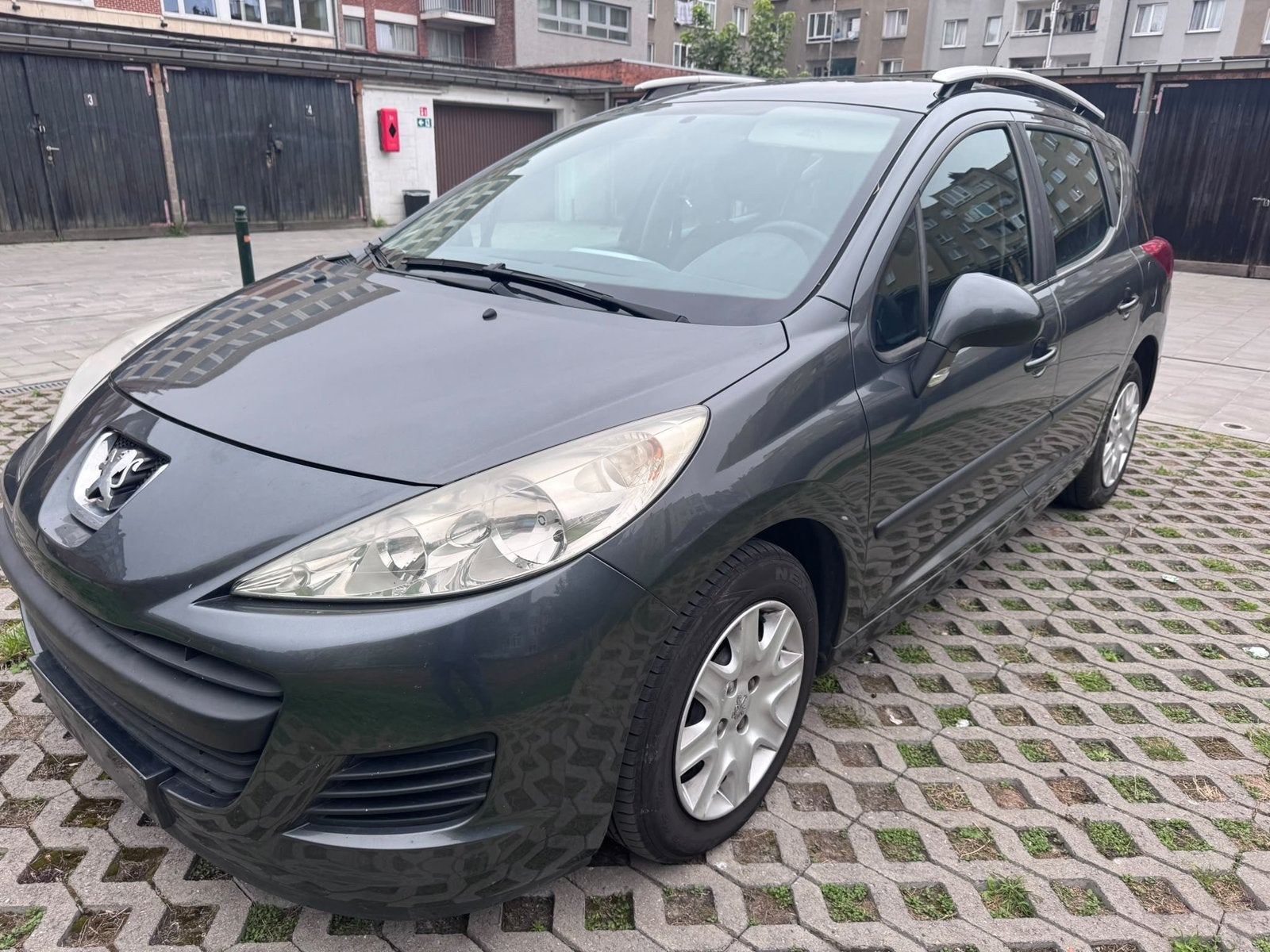 Peugeot 207 1.4 i * Airco - Pano *, Argent ou Gris, Achat, Boîte manuelle, 5 portes