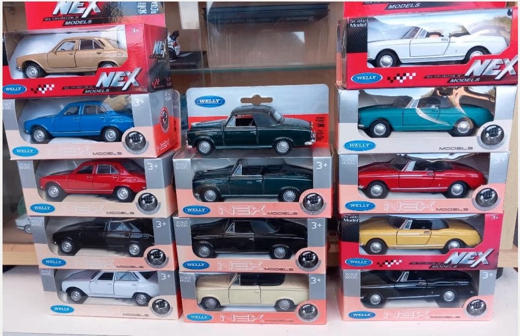 14 schaalmodellen Peugeot 403 & 404 cabriolet en 504, nieuw, Enlèvement, Neuf, Voiture