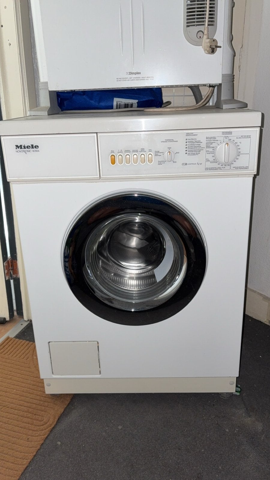 MACHINE À LAVER MIELE, Enlèvement, Comme neuf