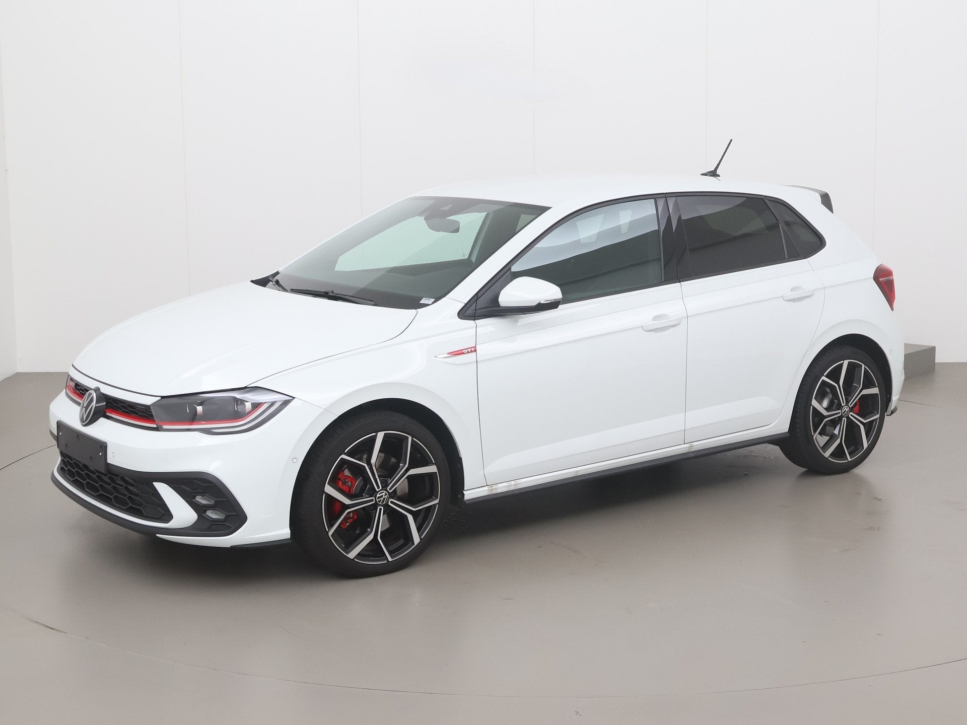 Volkswagen Polo tsi gti 207 AT, Automaat, Elektrische buitenspiegels, Wit, 5 deurs