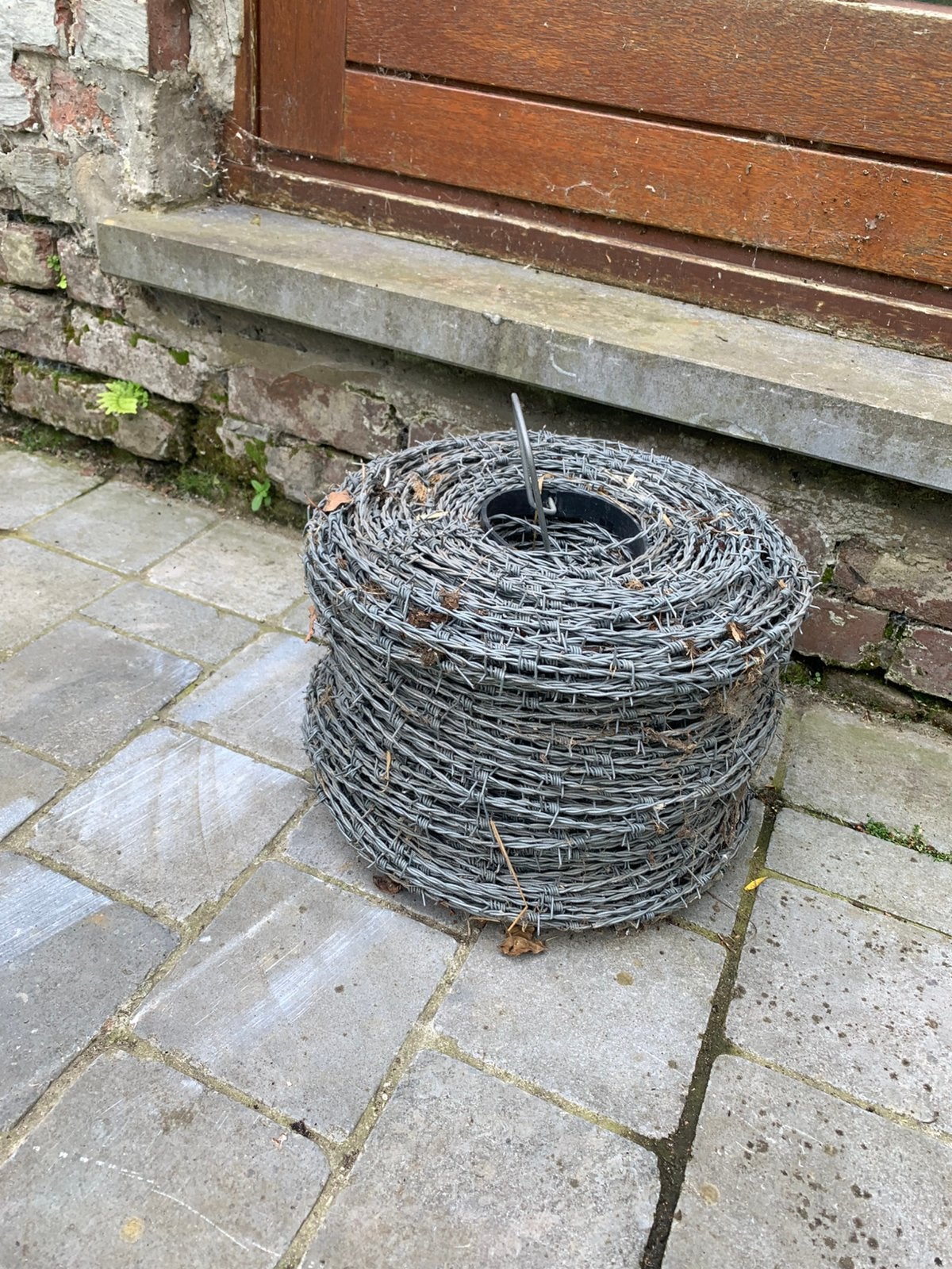 Rol prikkeldraad nieuw, Ophalen, Zo goed als nieuw, Prikkeldraad