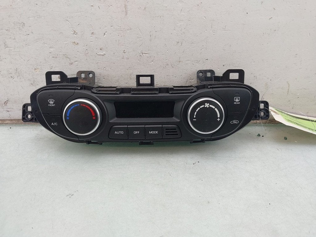 BEDIENINGSPANEEL VERWARMING Hyundai i10 (B5), Hyundai Motor Deutschland GmbH, Gebruikt, Kaiserleipromenade 5
63067  Offenbach am Main, DE