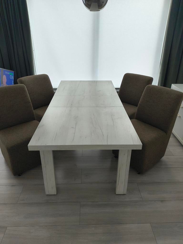 Zeer mooie eettafel, Huis en Inrichting, Ophalen