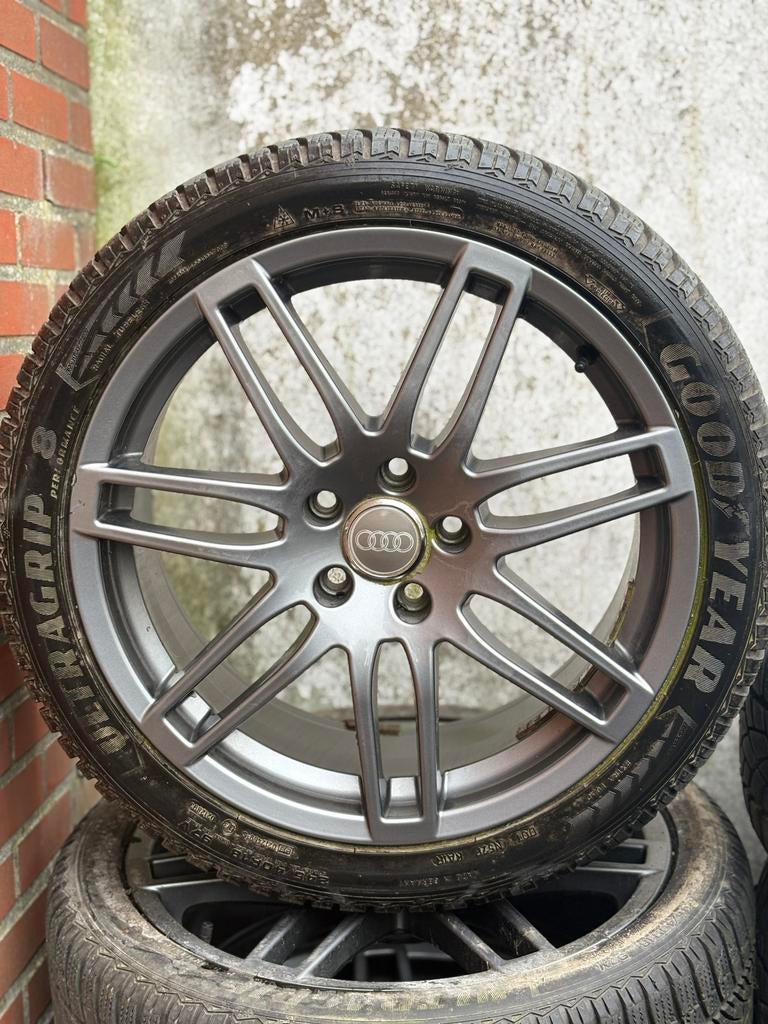 Roues d'origine Audi 18 pouces + Goodyear Hiver 245/40 R18, Autos : Pièces & Accessoires, Pneus & Jantes, Pneus et Jantes, Pneus hiver
