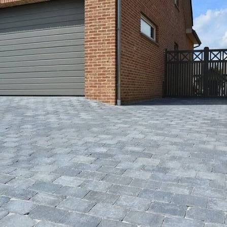 Klinkerwerken/ grondwerken/tuinonderhuod/omheining werken, Diensten en Vakmensen