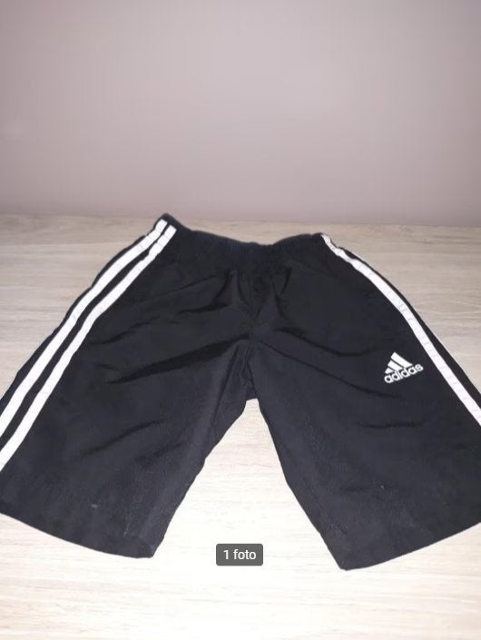 short adidas kindermaat 128, Vêtements | Hommes, Vêtements de sport, Addidas, Enlèvement ou Envoi, Général, Comme neuf