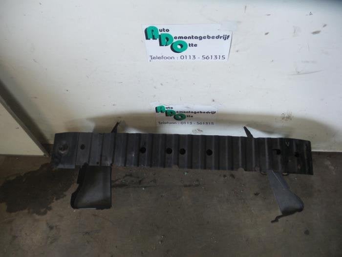 Bumperframe voor van een Ford Focus (Focus 04-), Gebruikt, -, -, Ophalen of Verzenden