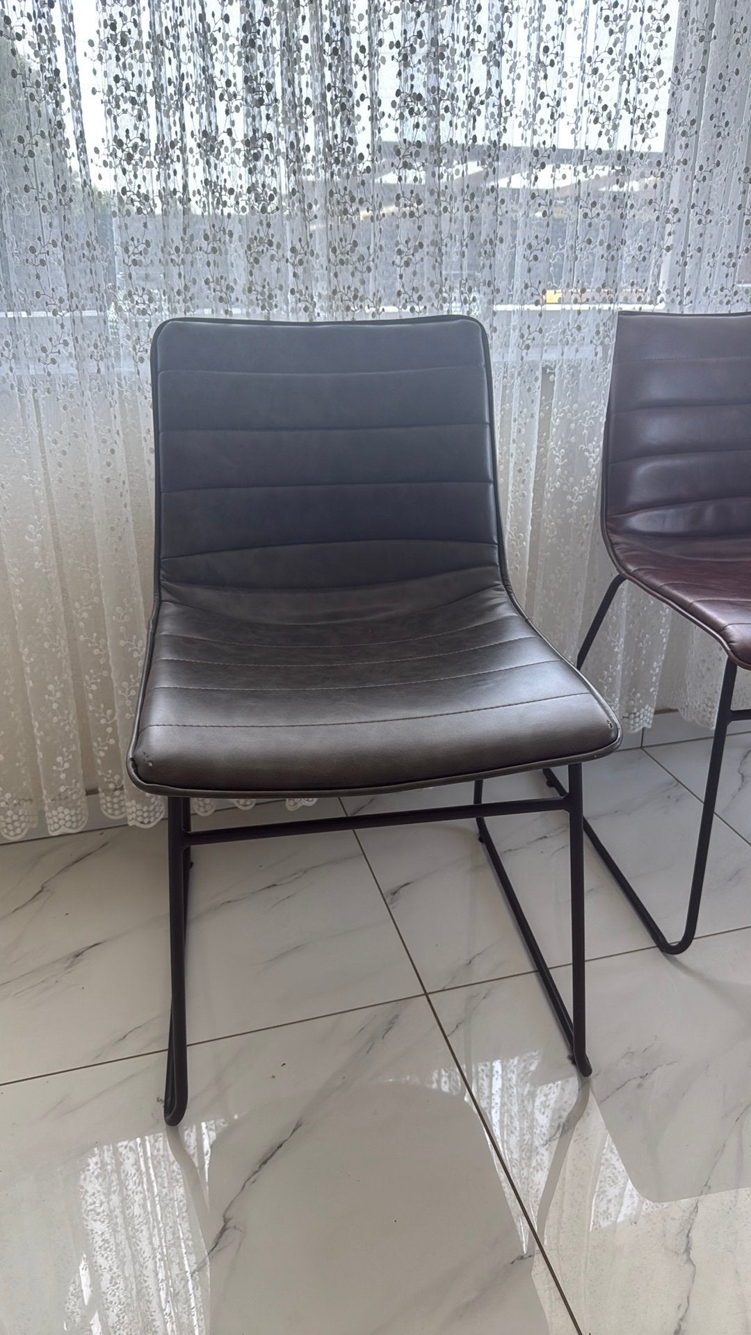 Eettafel stoelen 8 stuks, Huis en Inrichting, Stoelen, Ophalen, Zo goed als nieuw, Bruin