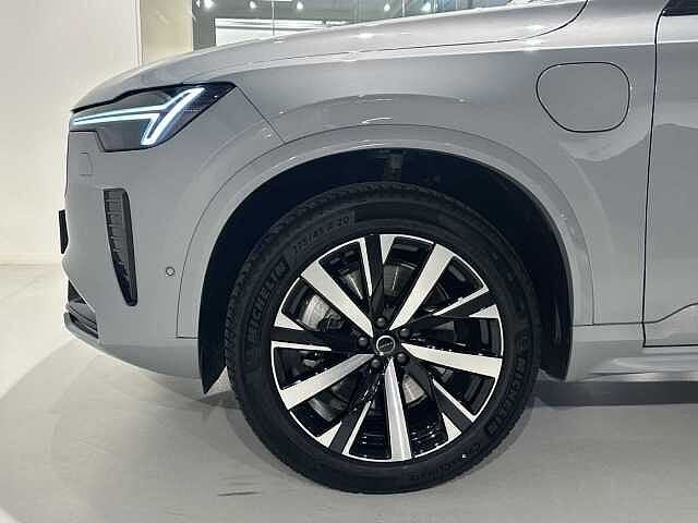 Volvo XC90 T8 Recharge Plus Dark + LUCHTVERING/TREKHAAK, Auto's, Volvo, 1969 cc, 7 zetels, 31 g/km, Bedrijf