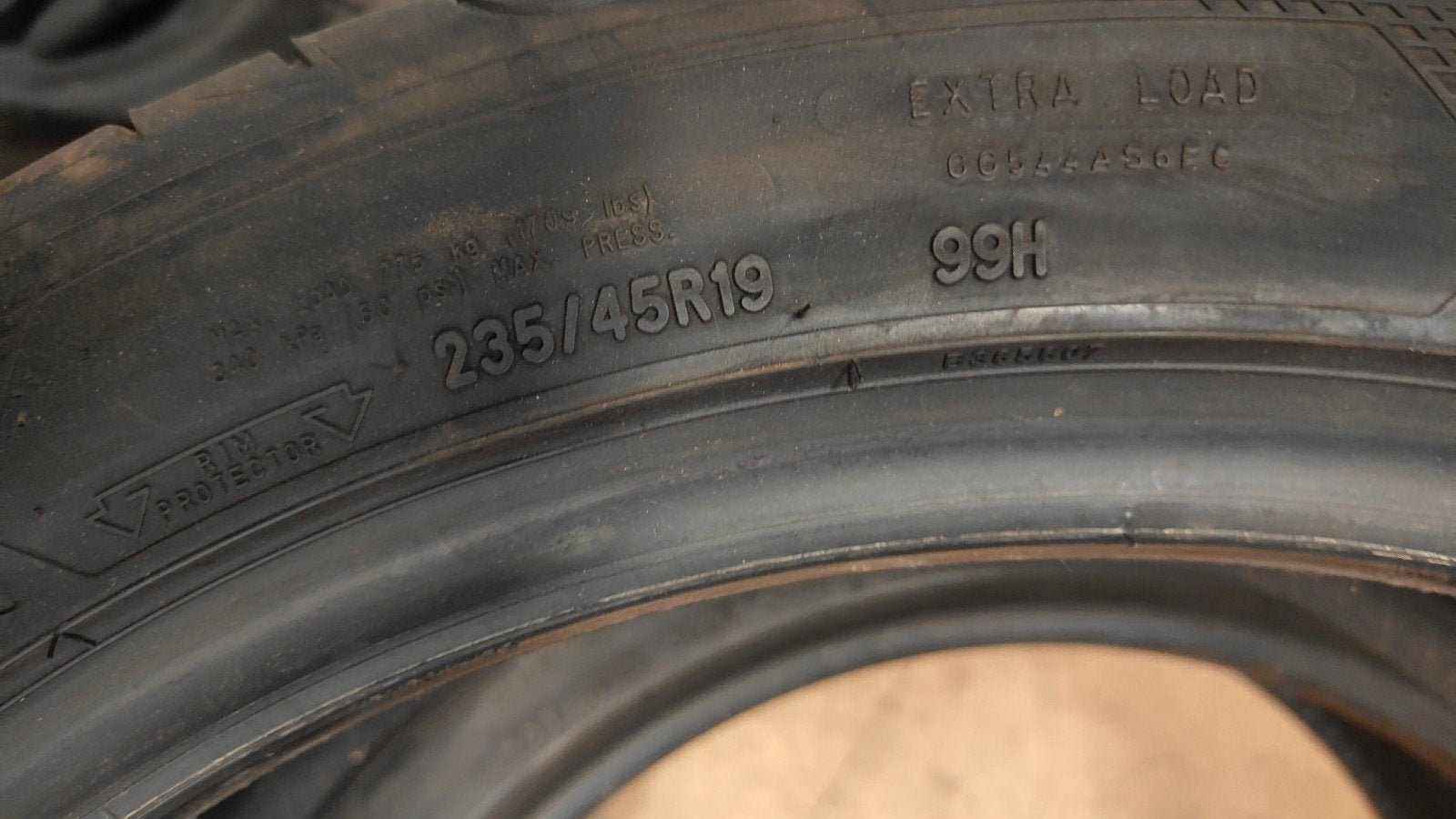 235/45r19 Goodyear 50€ chacun avec montage et équilibrage, Enlèvement ou Envoi