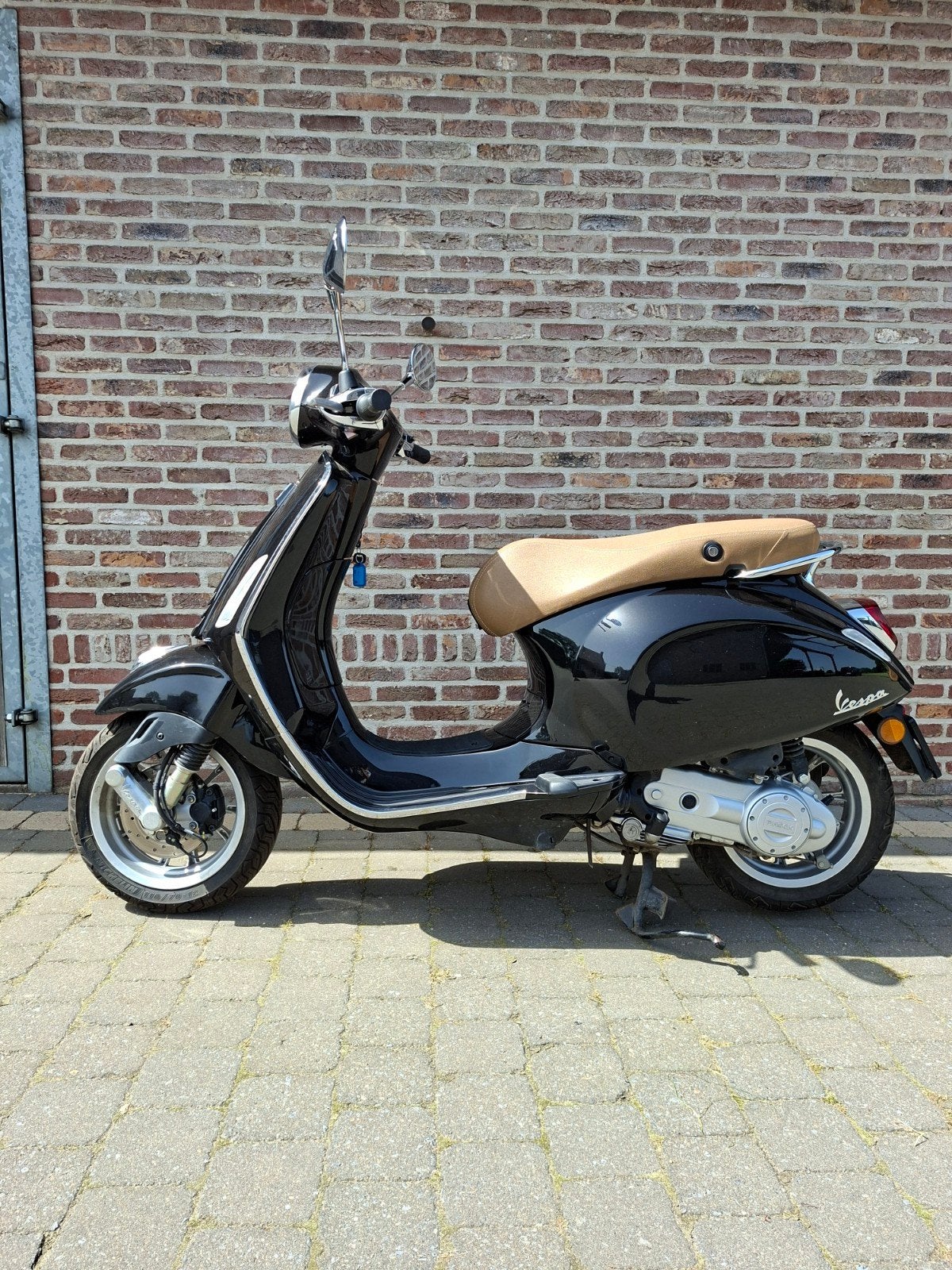 Vespa primavera, 50cc, b klasse, weinig km, Fietsen en Brommers, Ophalen