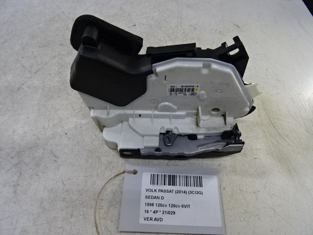 PORTIERSLOT RECHTS VOOR Passat (3G2) (5E1897016A), Gebruikt, Volkswagen, Volkswagen AG, Kundenbetreuung@volkswagen.de