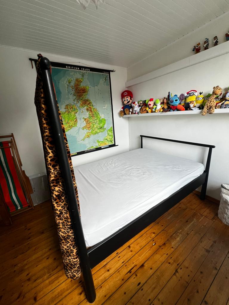 Gjöra twijfelaar, Huis en Inrichting, Slaapkamer | Bedden, Ophalen, Zo goed als nieuw, Twijfelaar, Zwart