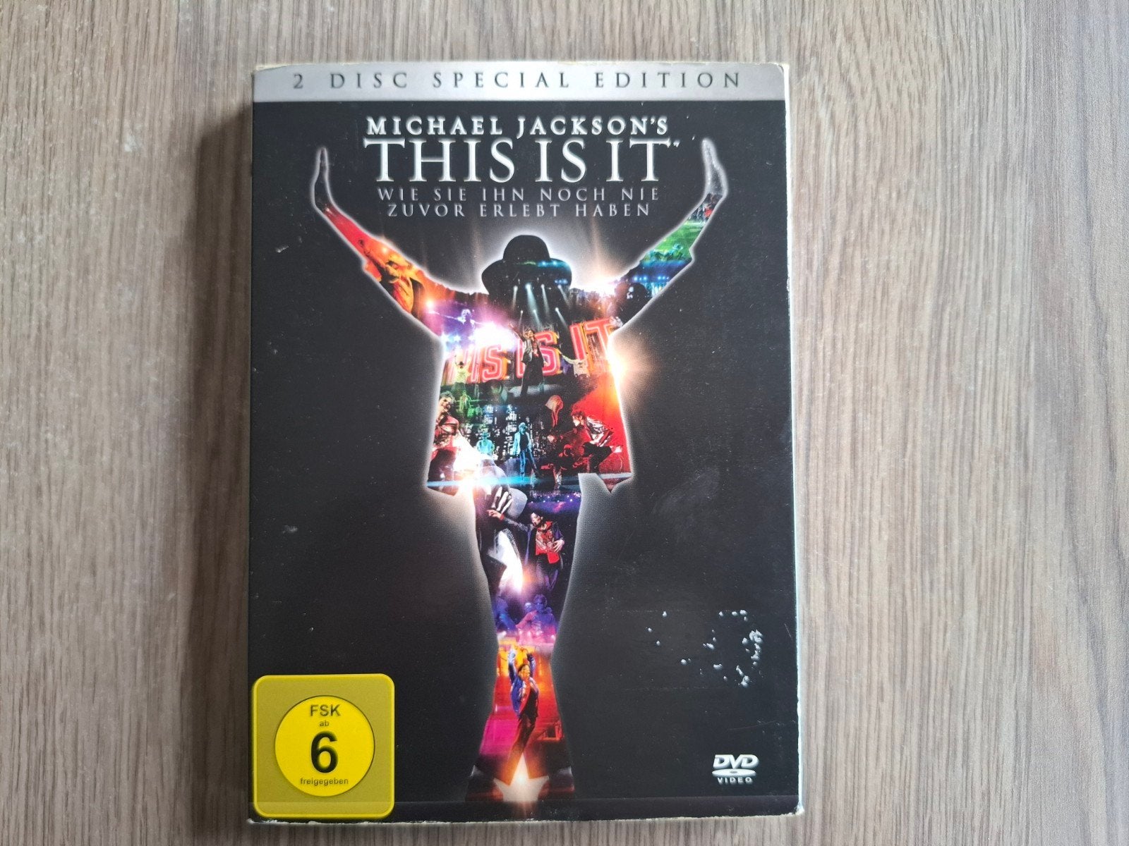 Édition spéciale This Is It 2 Disc de Michael Jackson, Enlèvement ou Envoi