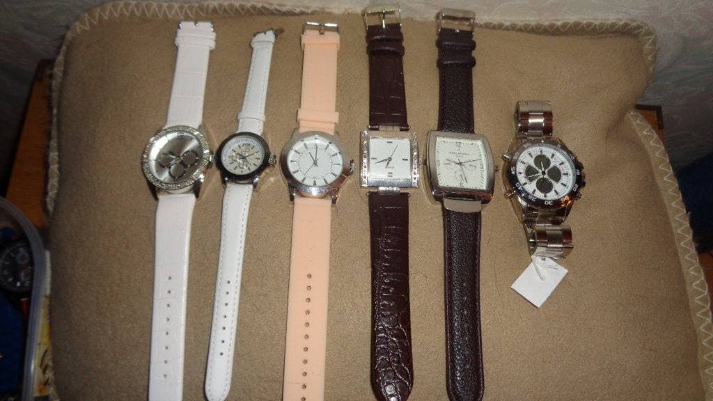 MONTRES A PILE, Enlèvement ou Envoi