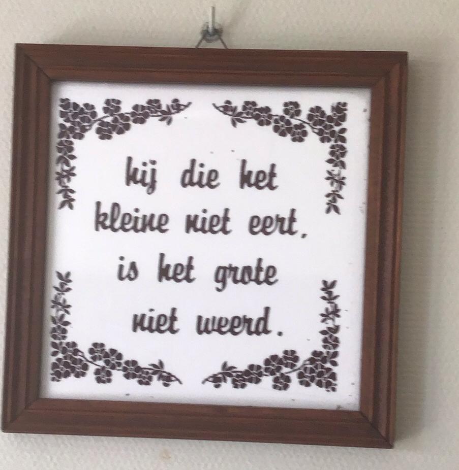 Spreuk op tegel, Enlèvement, Comme neuf