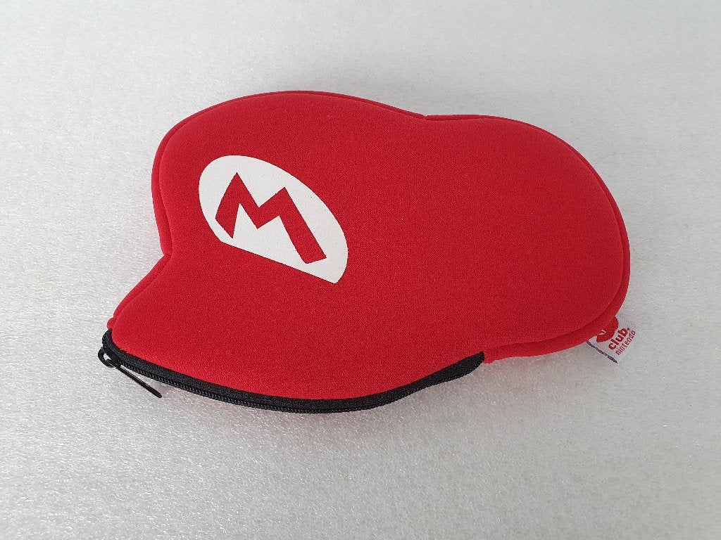 Club Nintendo Mario Hat Pouch Carrying Case, Enlèvement ou Envoi, Utilisé, Housse, Sac ou Boîtier