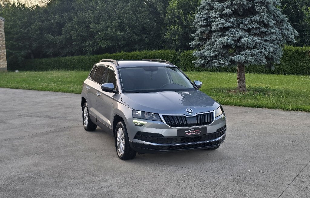 Skoda Karoq 1.0i Essence ** Carplay - LED ** Garantie 12M, Autos, Argent ou Gris, Achat, Euro 6, Entreprise