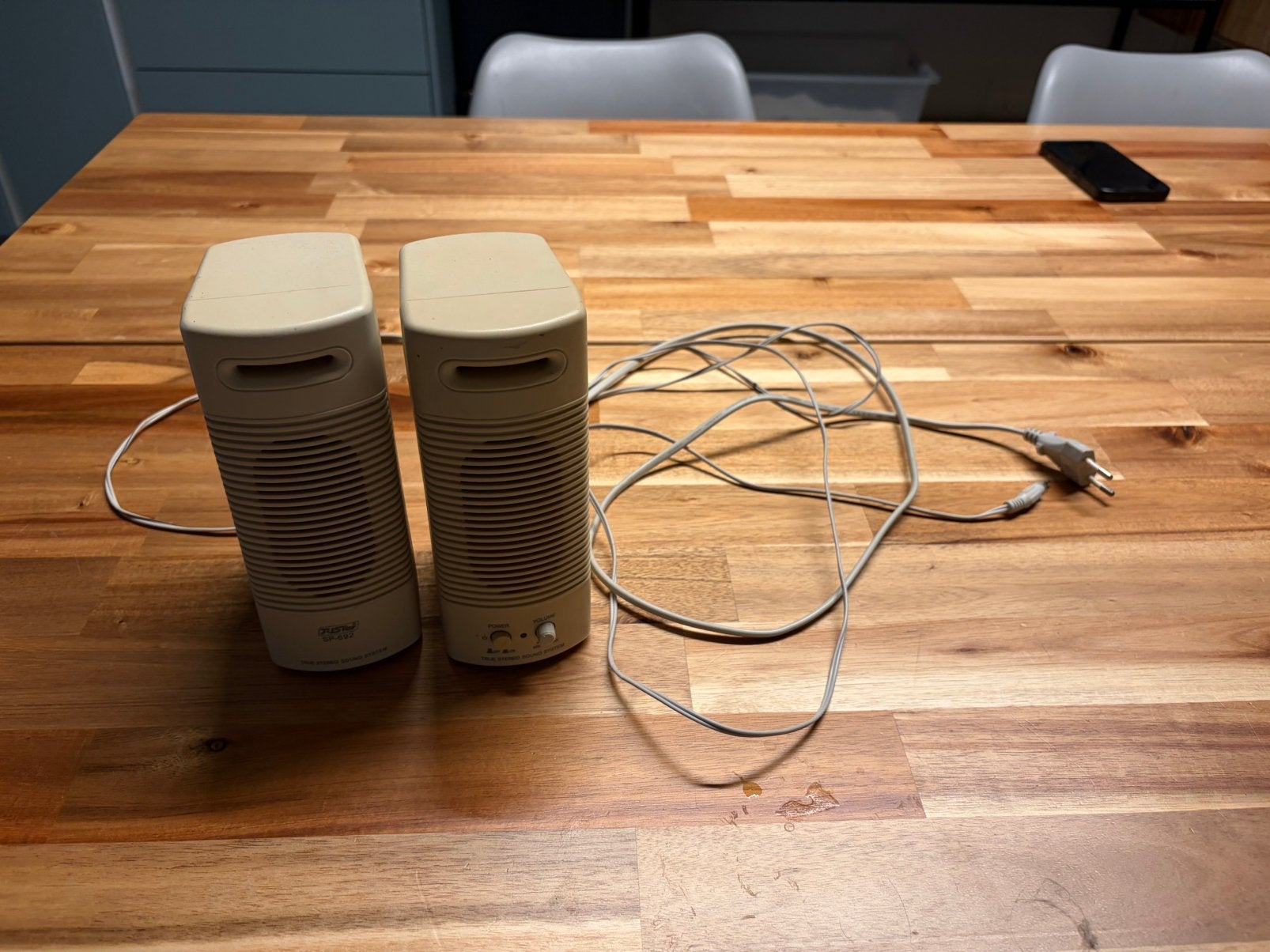 Oude pc boxen te geef, Computers en Software, Ophalen, Gebruikt