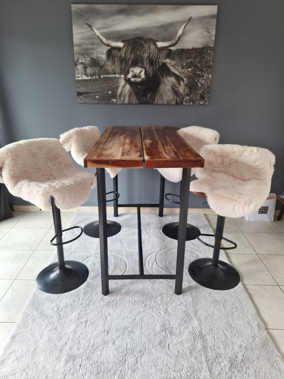 Bar tafel met 5 stoelen leer....kleed en schilderij, Huis en Inrichting, Ophalen of Verzenden