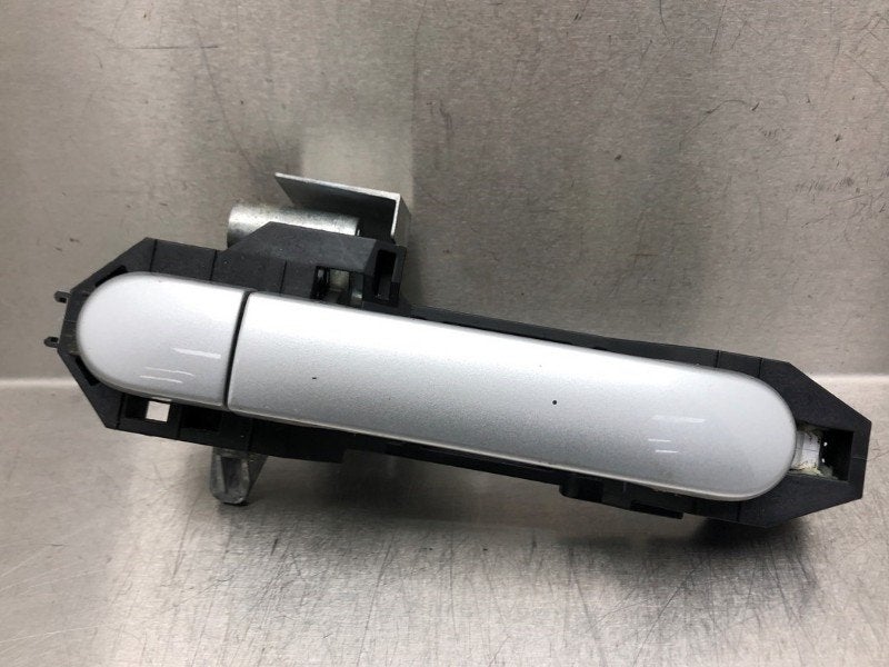POIGNEE EXTERIEURE ARRIÈRE DROITE Nissan Tiida (C11X), Utilisé, Arrière, Nissan