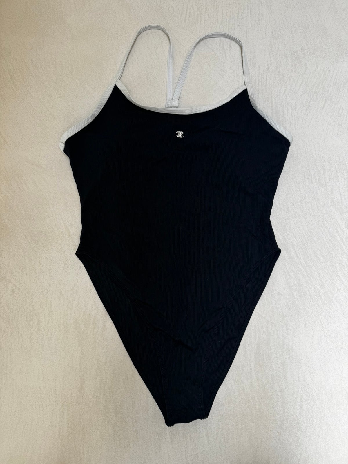 Badpak ch*n*l maat medium, Ophalen