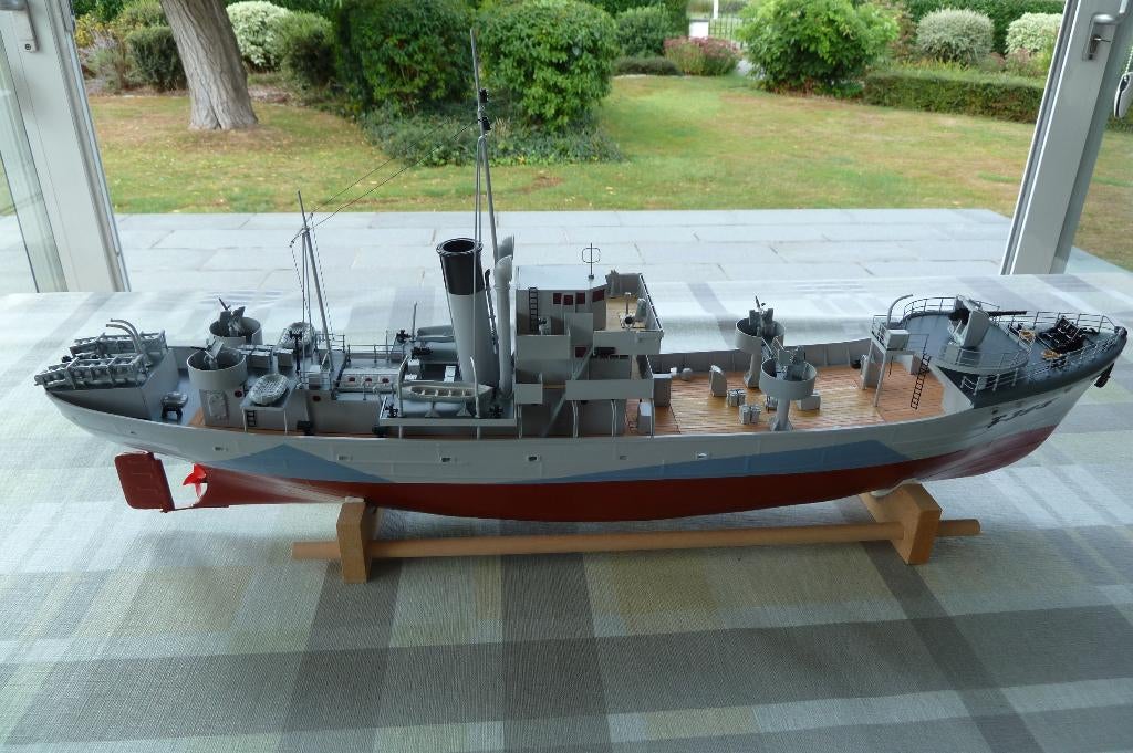 Military Trawler T.395, Ophalen, Nieuw, 1:50 tot 1:200, Overige merken