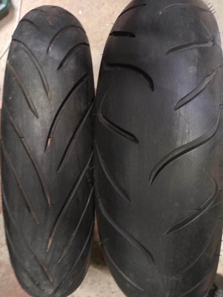 Set de Dunlop 120/70/17 & 160/60/17, Motos, Enlèvement, Utilisé